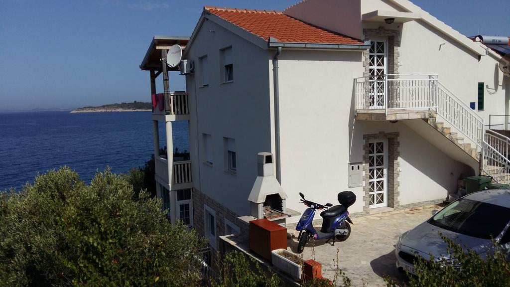 Apartments Nevjestic Primosten Exterior photo