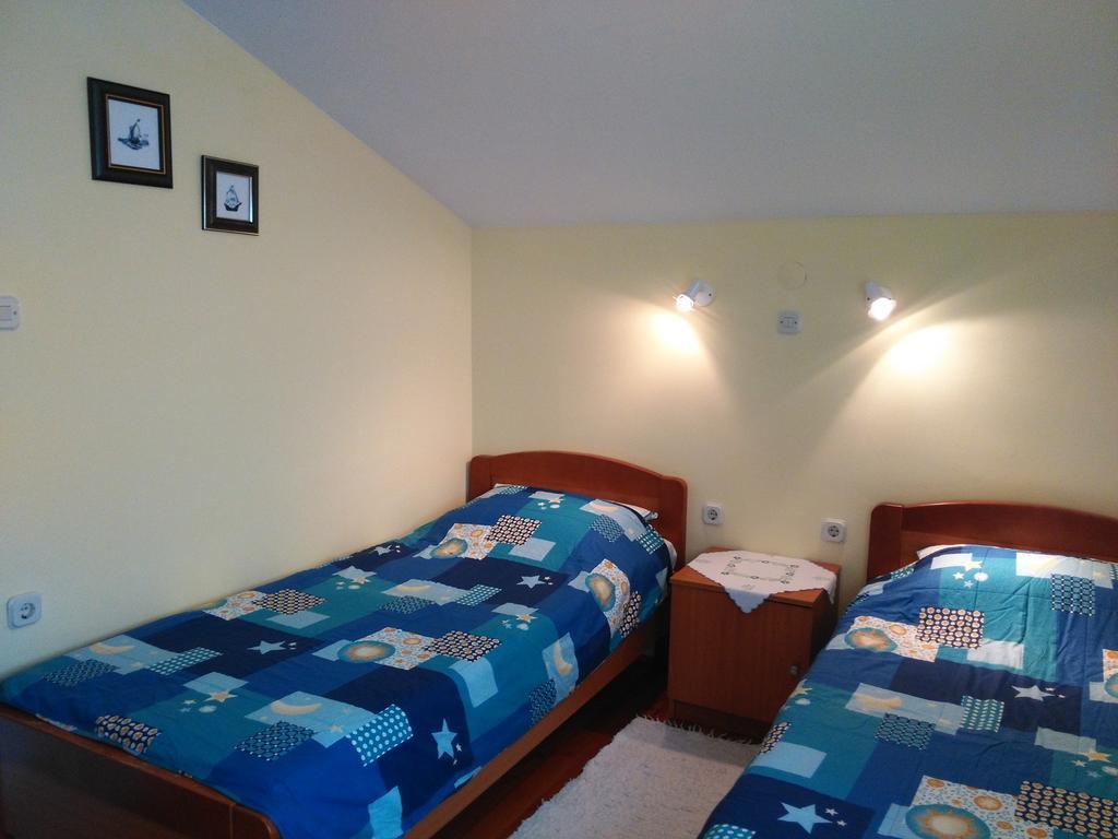 Apartments Nevjestic Primosten Exterior photo