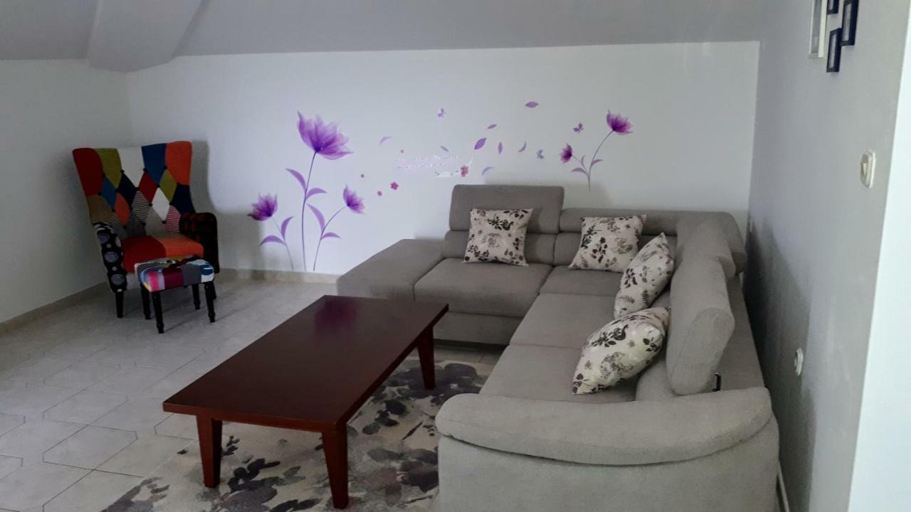 Apartments Nevjestic Primosten Exterior photo
